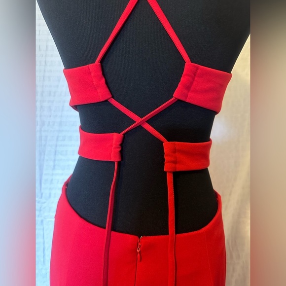 Morgan & Co.Women’s Red Evening Dress Size 11 - Picture 4 of 8